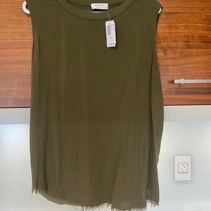 Bailey/44 raw edge tank
